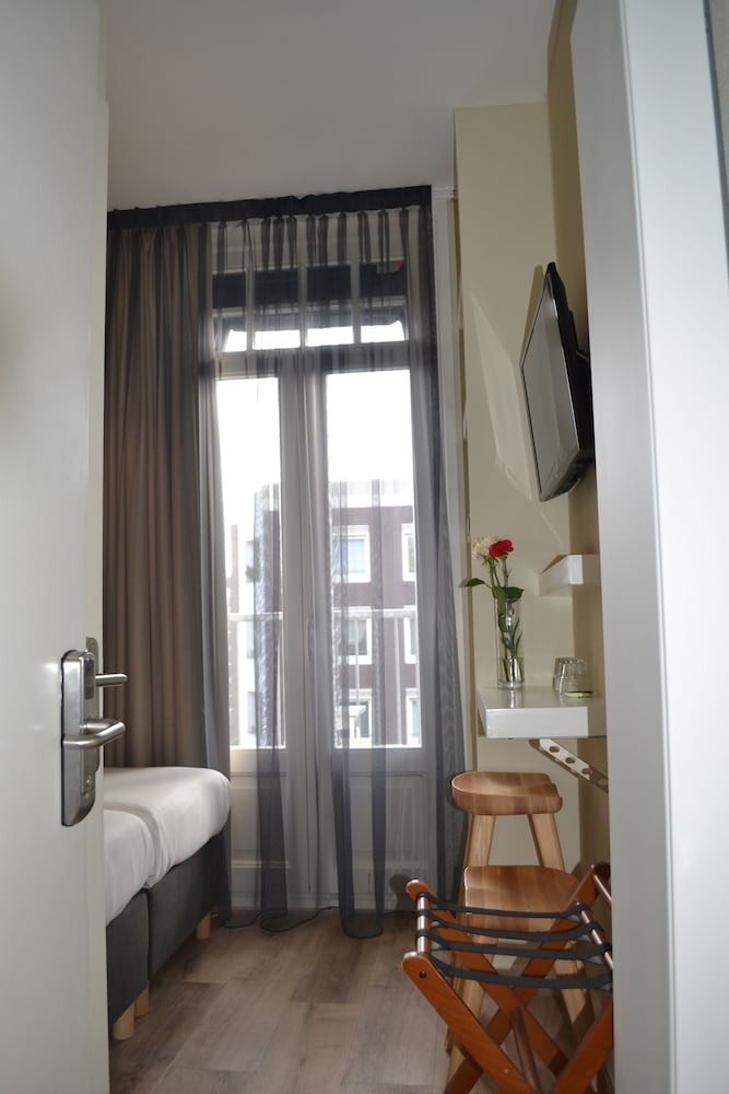 Alp Hotel Amsterdam 25/50