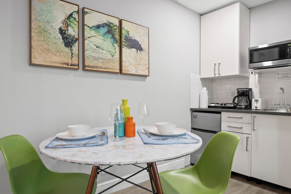 The Bridge at Cordova Boutique Hotel and Hostel 35/51