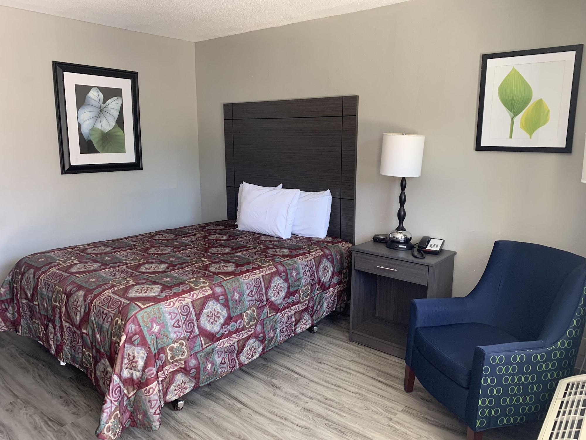 Executive Inn 21/41