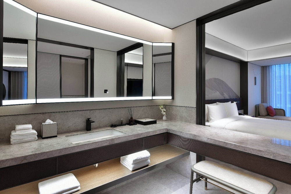 Joya Hangzhou Qianjiang CBD 38/39