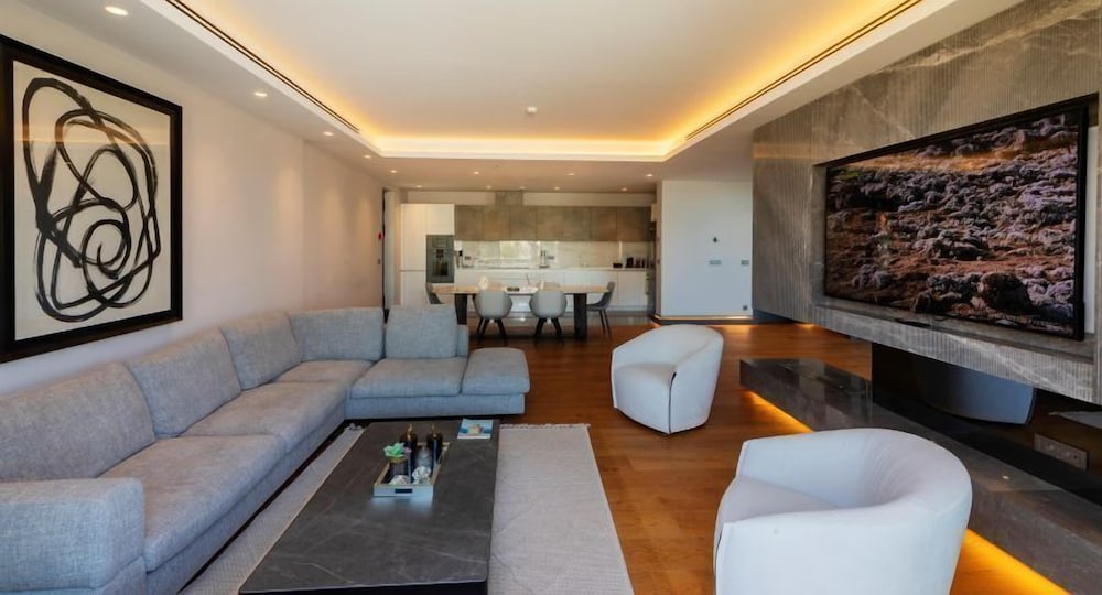 Mare Deluxe Residences and Villas 44/57