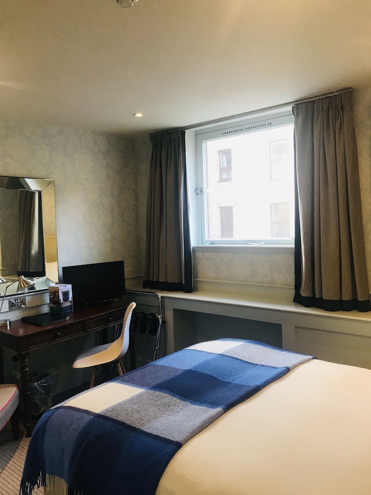 Brooks Hotel Edinburgh 24/62