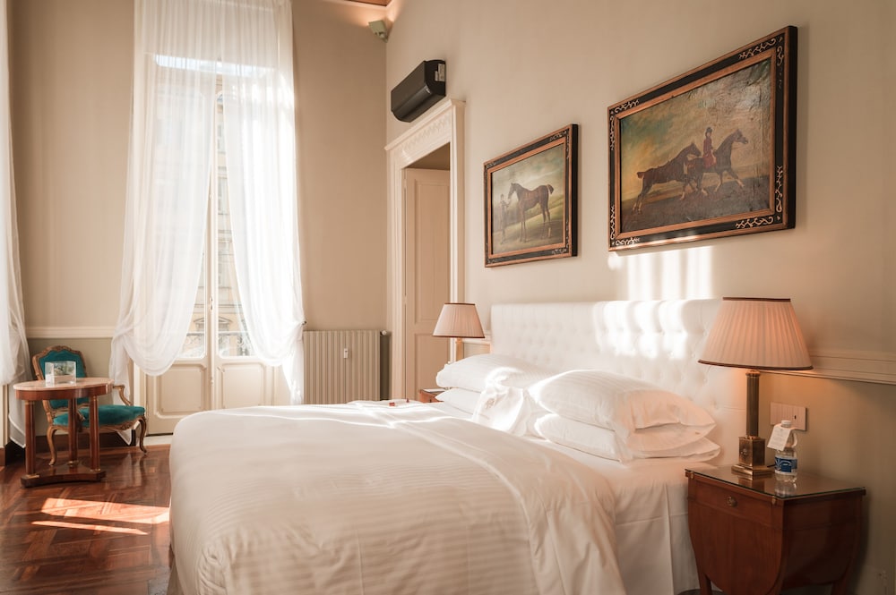 Royal Palace Hotel and Spa 4/33