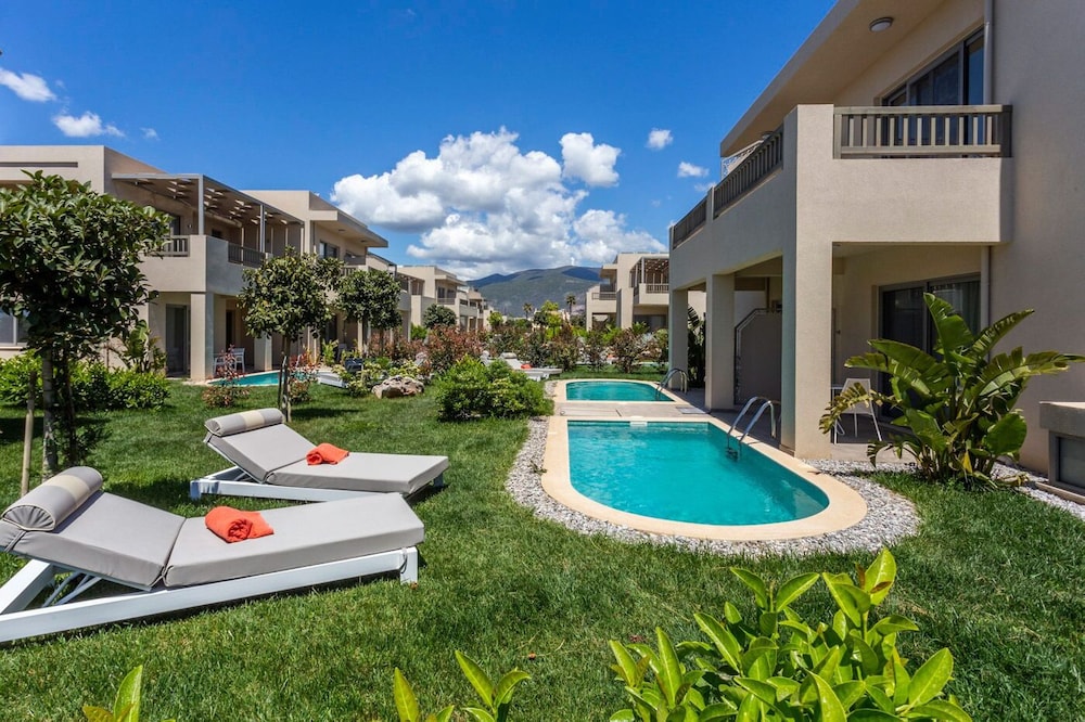Elysian Luxury Hotel & Spa 45/50