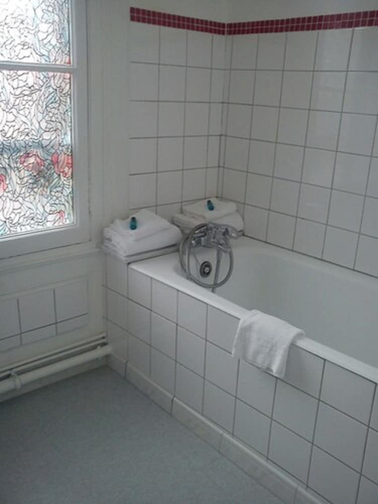 Hotel Carmin 28/28