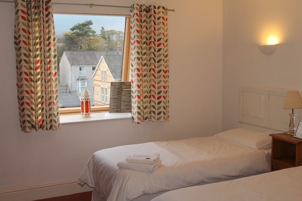 The Menai Hotel 13/46