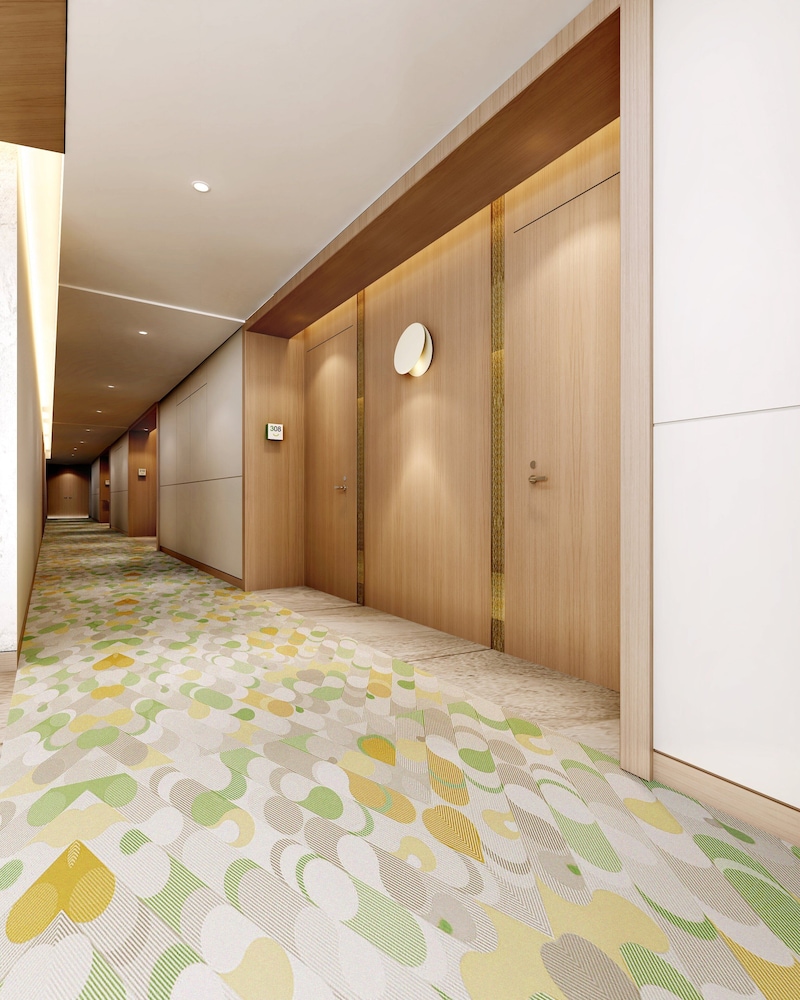 Holiday Inn Shanghai Chongming 7/24