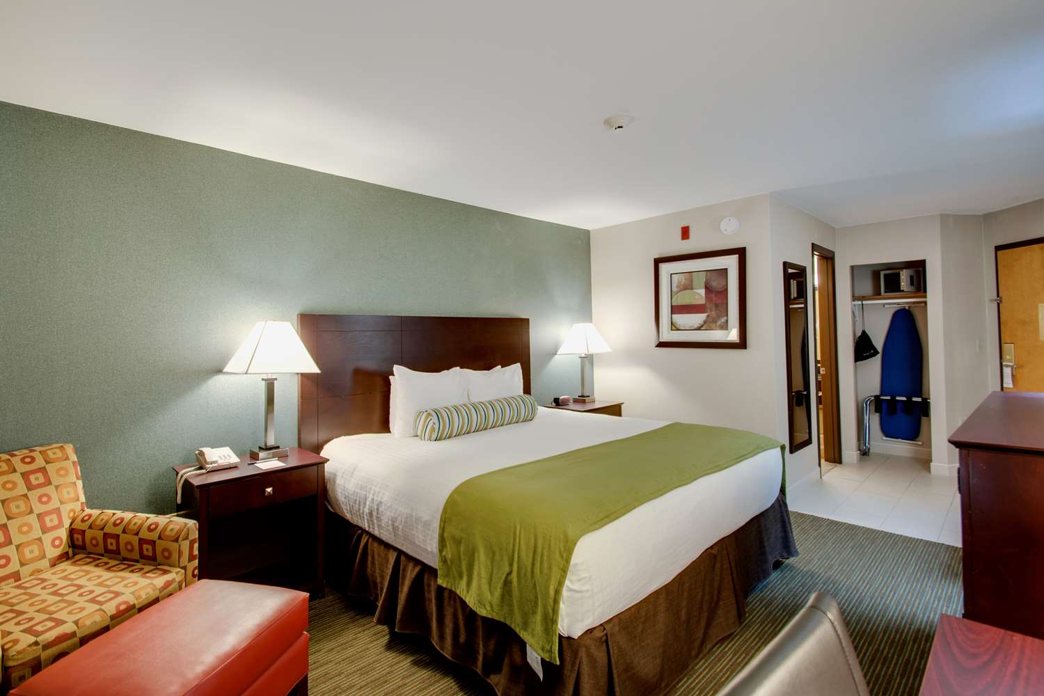 Best Western Plus The Inn At Hampton 8/16
