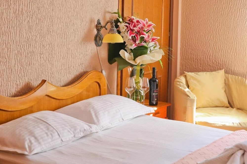 Hotel Marija 31/60