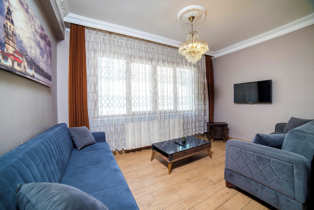 Zendy Suite Hotel 63/88