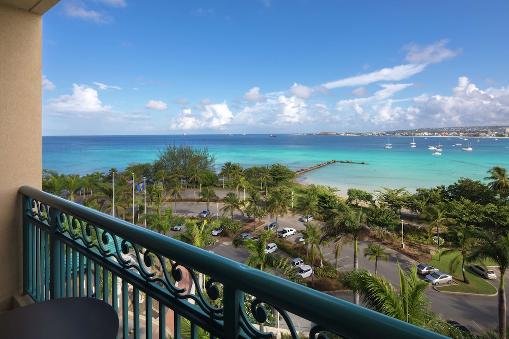 Hilton Barbados Resort 12/86