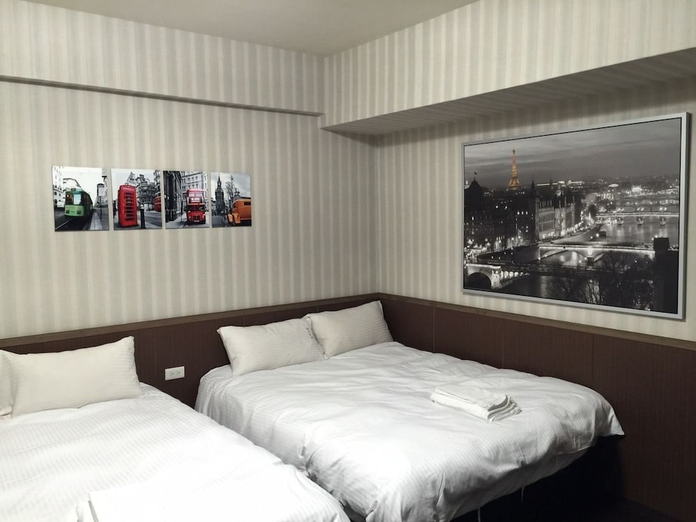 Love Fengjia Colorful Hotel 9/37