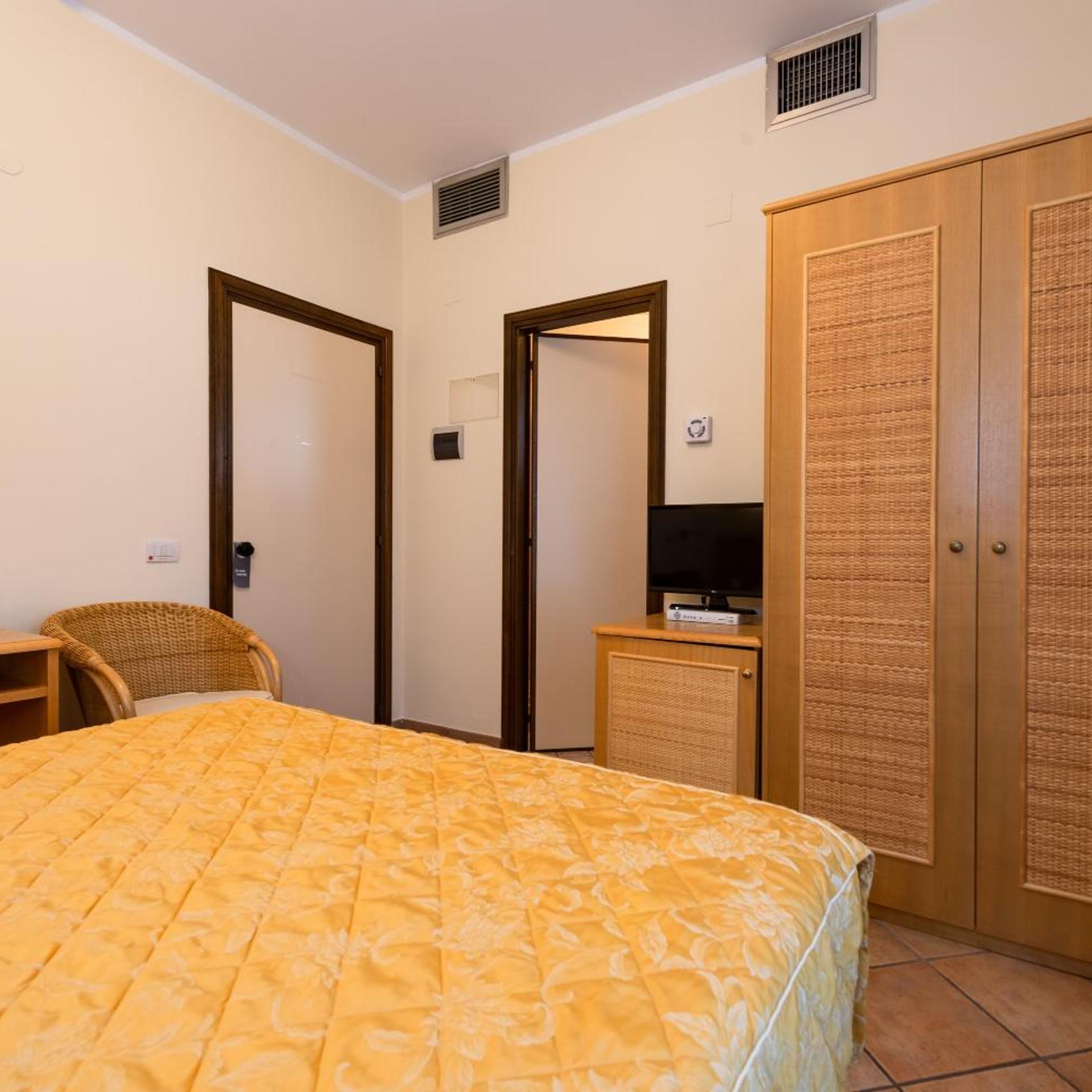 غرفة أساسية بسرير مزدوج أو سريرين منفصلين، Hotel Ristorante Il Ceppo 3/7