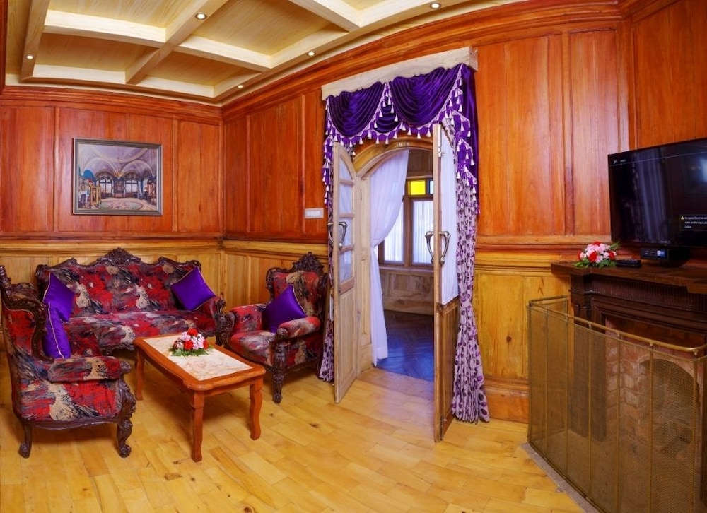 Vinnca West Downs Heritage Resort Ooty 26/42