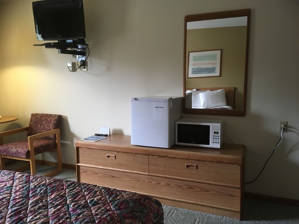 Value Host Motor Inn 16/23
