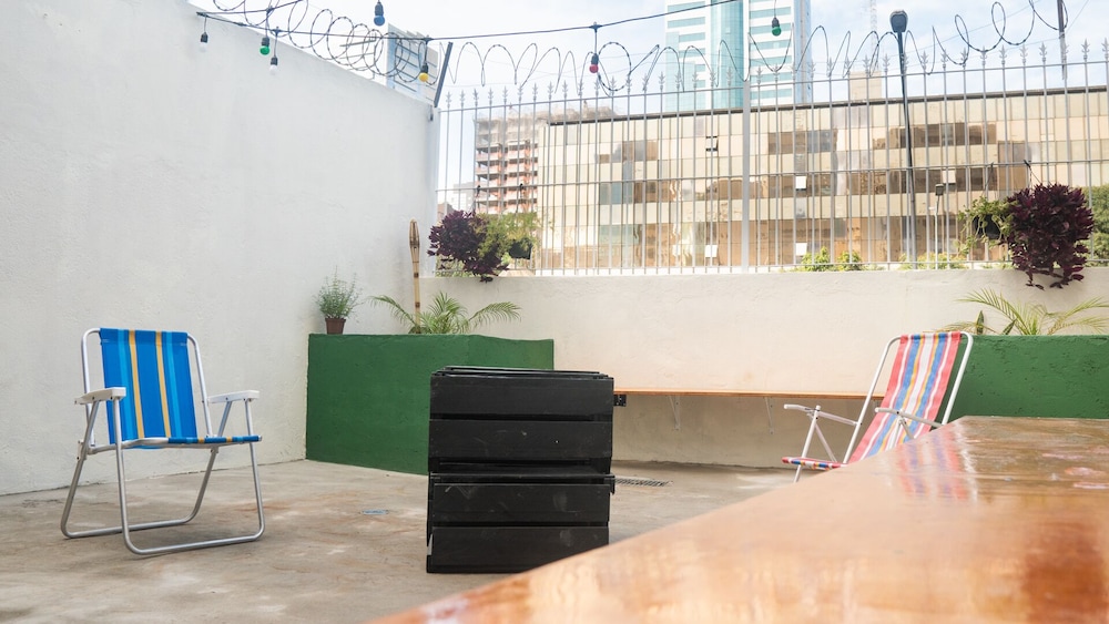 Quintal Hostel 35/40