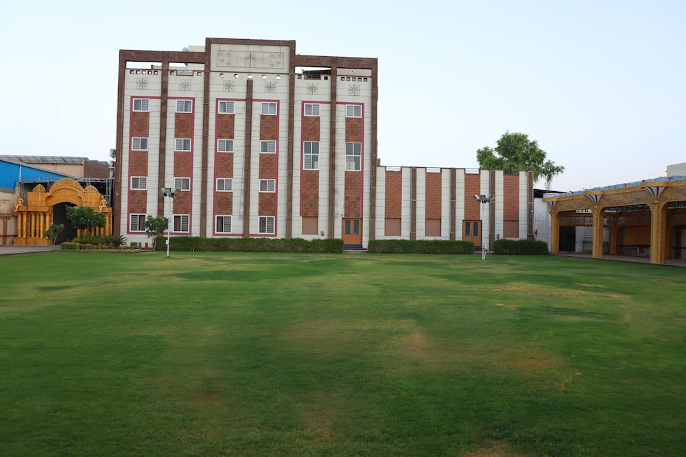 Hotel Panigrahan 23/27