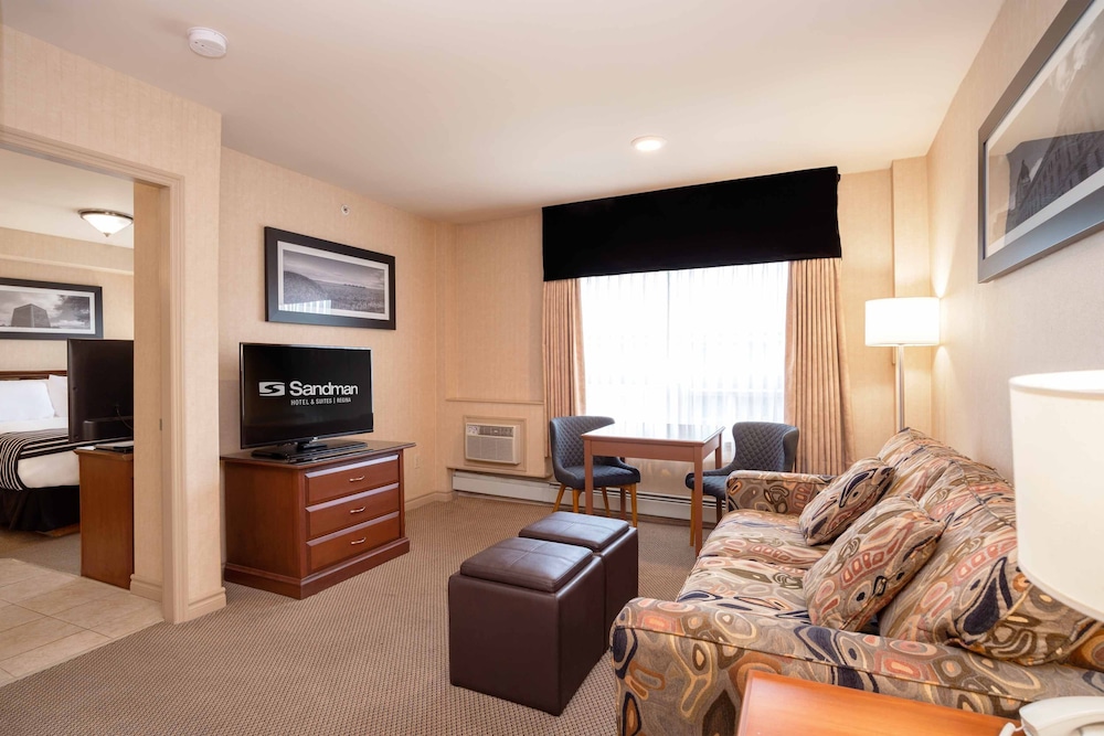 Sandman Hotel & Suites Regina 29/47