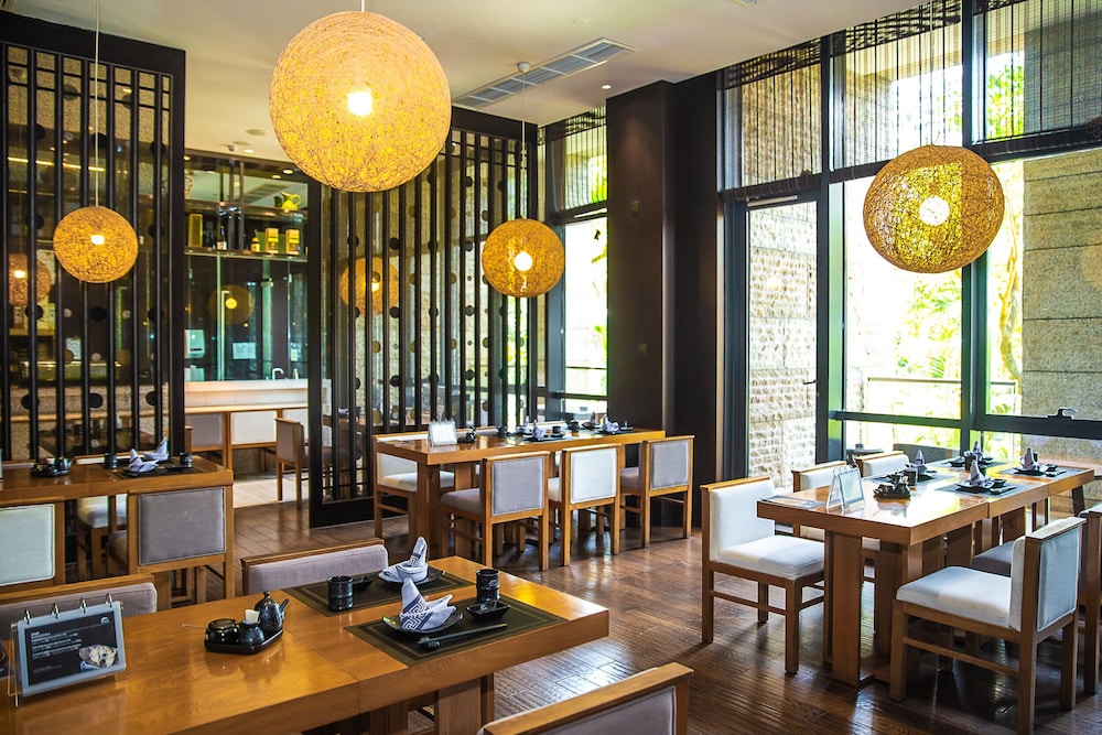 Shenzhen Castle Hotel 56/70