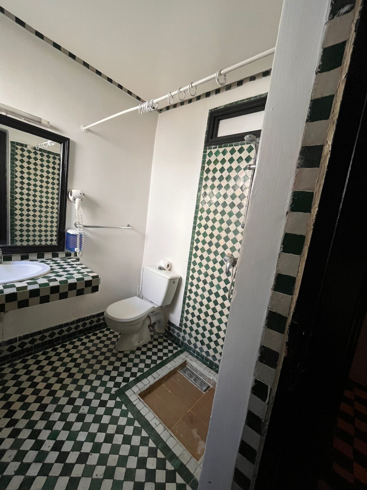 ISLANE HOTEL 35/38