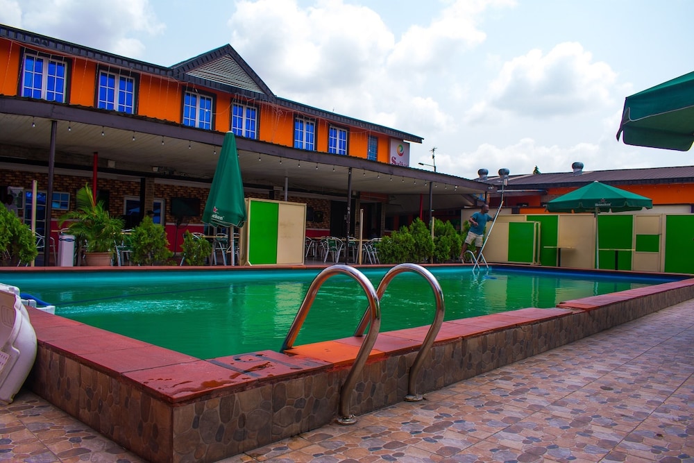 Esporta Suites 2/50