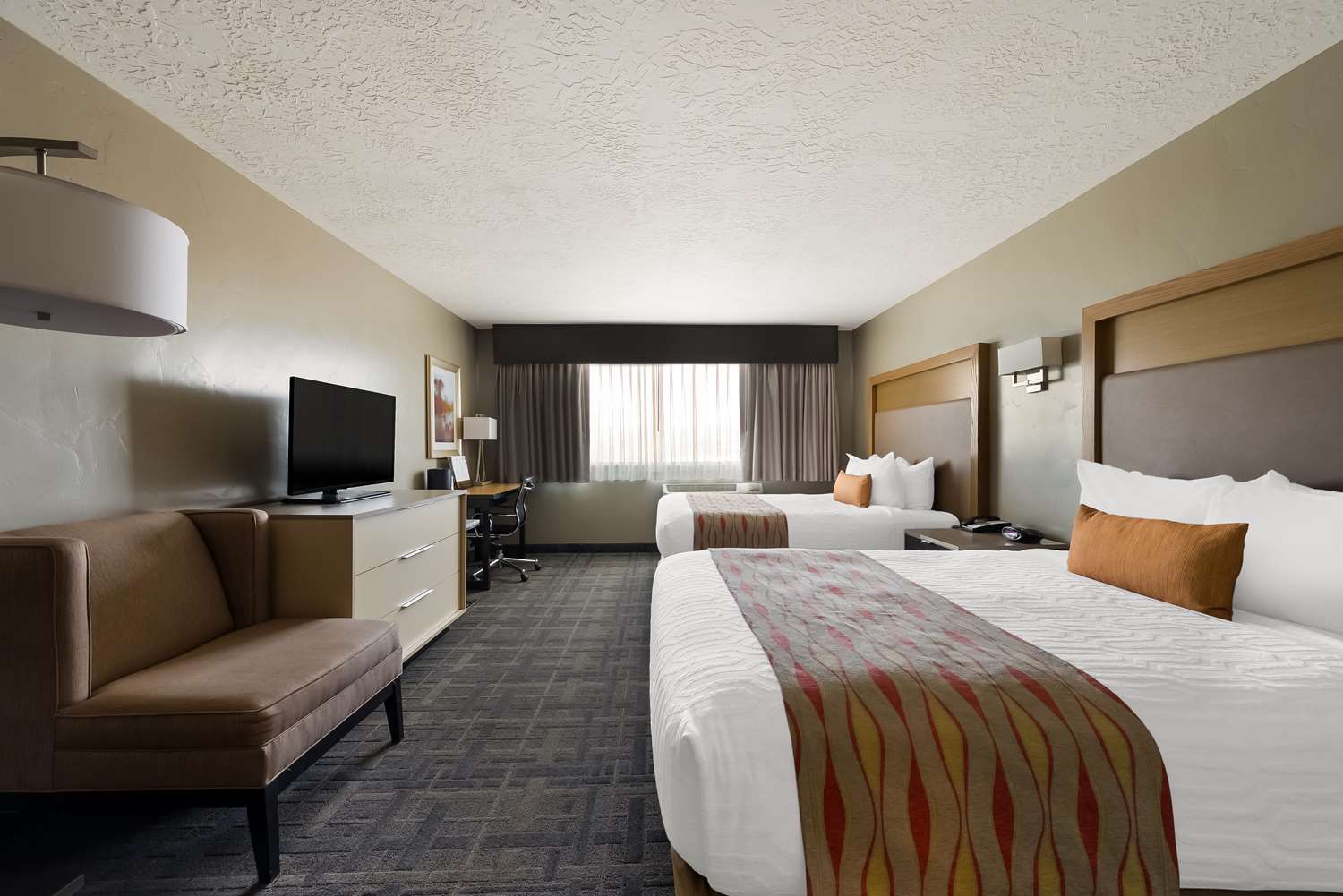 Best Western Plus Landmark Hotel 6/14