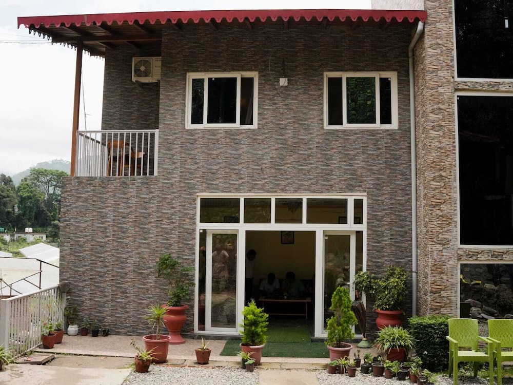 Damyanti Residency Hotel 2/50