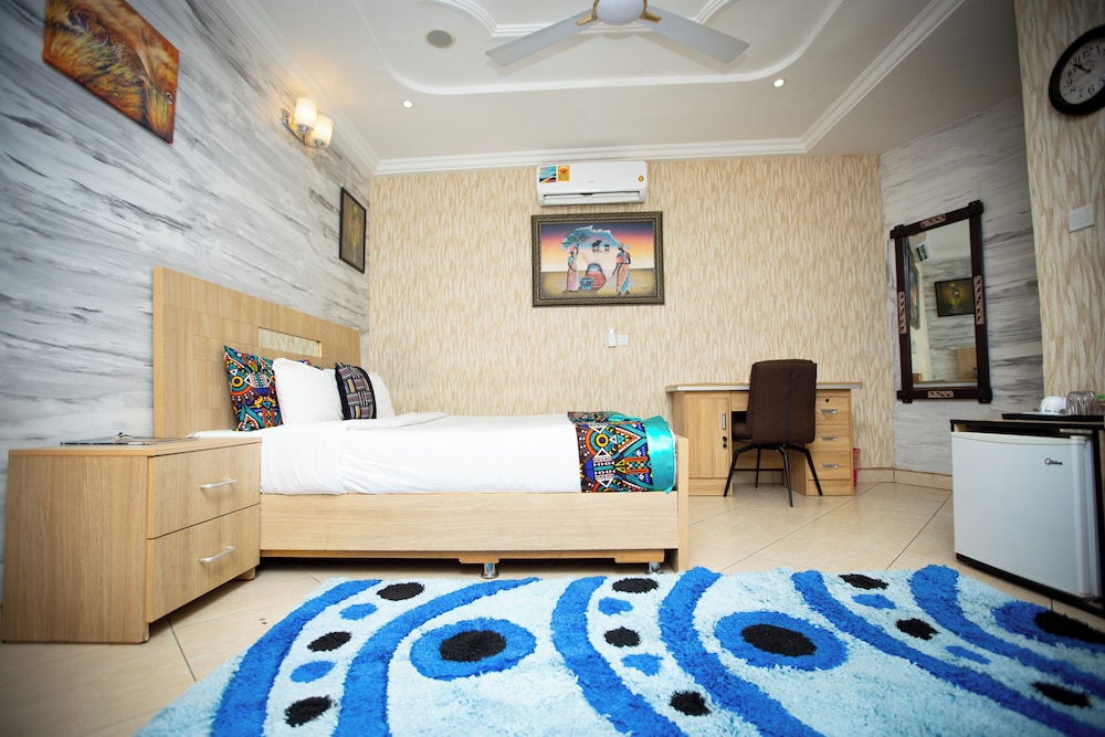 Bays Luxury Lodge 8/50