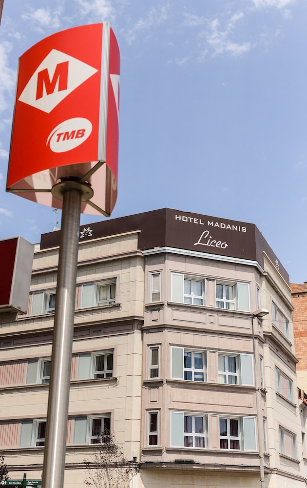 Hotel Madanis Liceo 2/50