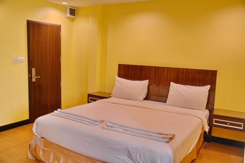 Taj Place Residency 10/30