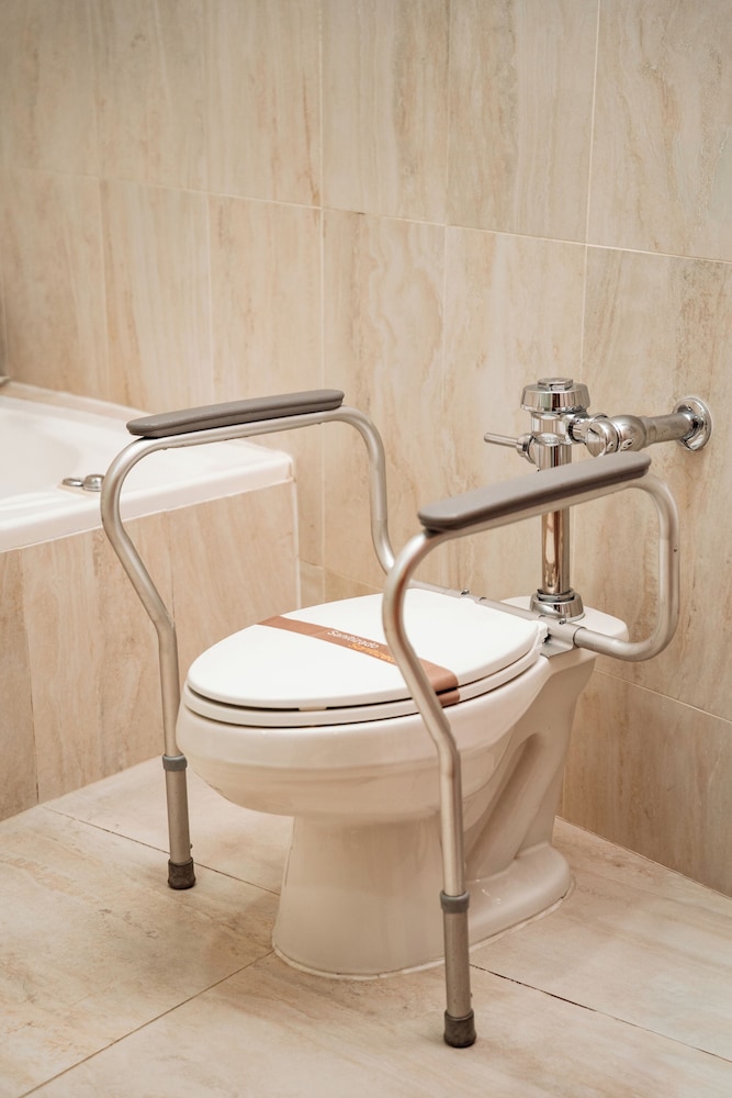 Suites Camino Real 43/73