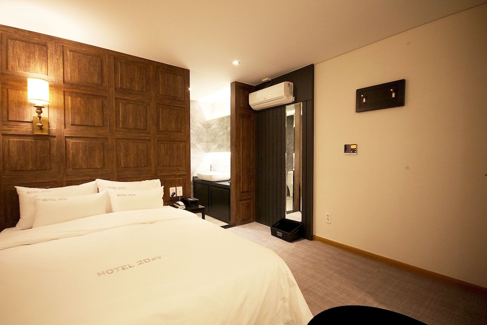 2Day Hotel 13/50