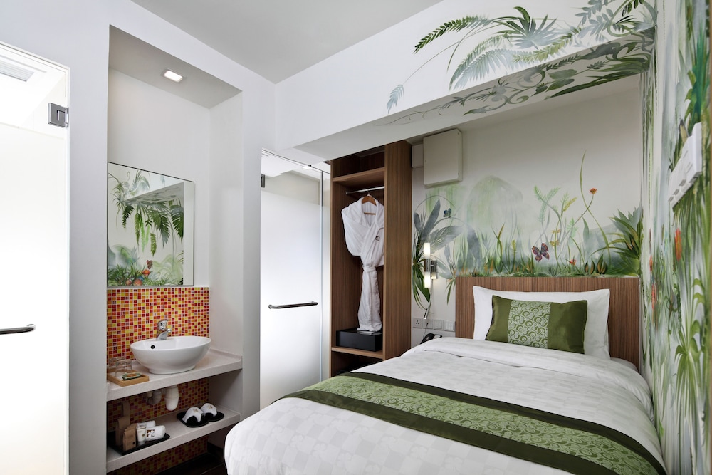 HOTEL CLOVER THE ARTS 25/52