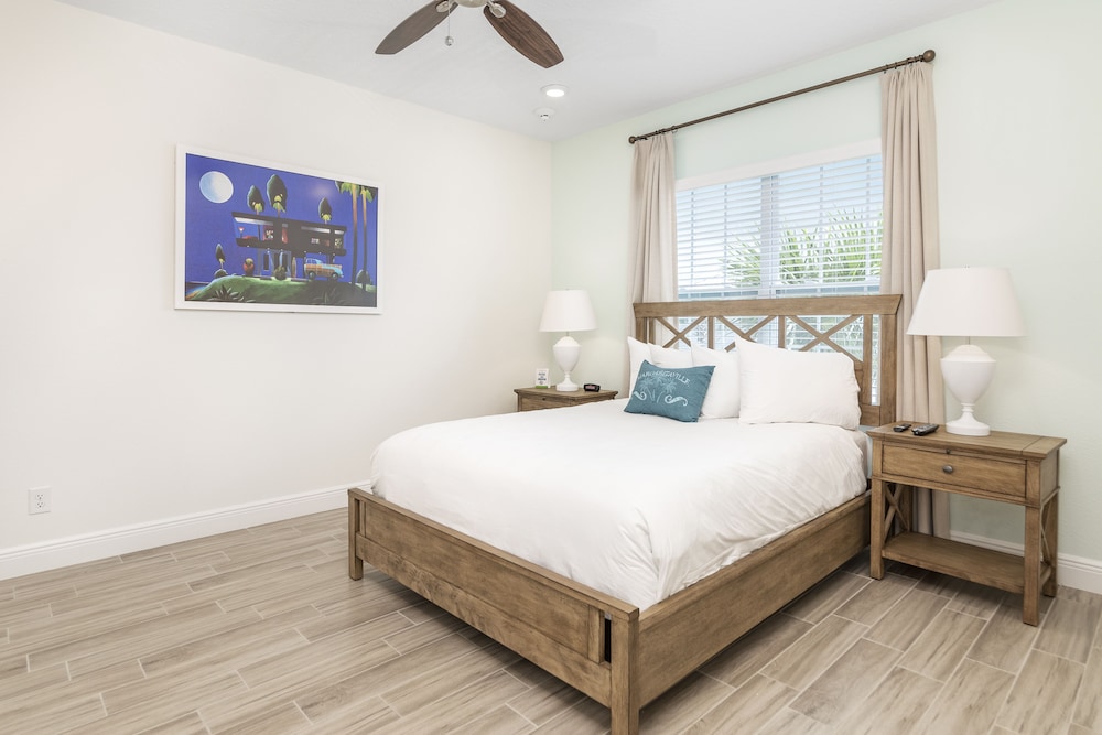 3 BEDROOMS, VILLA