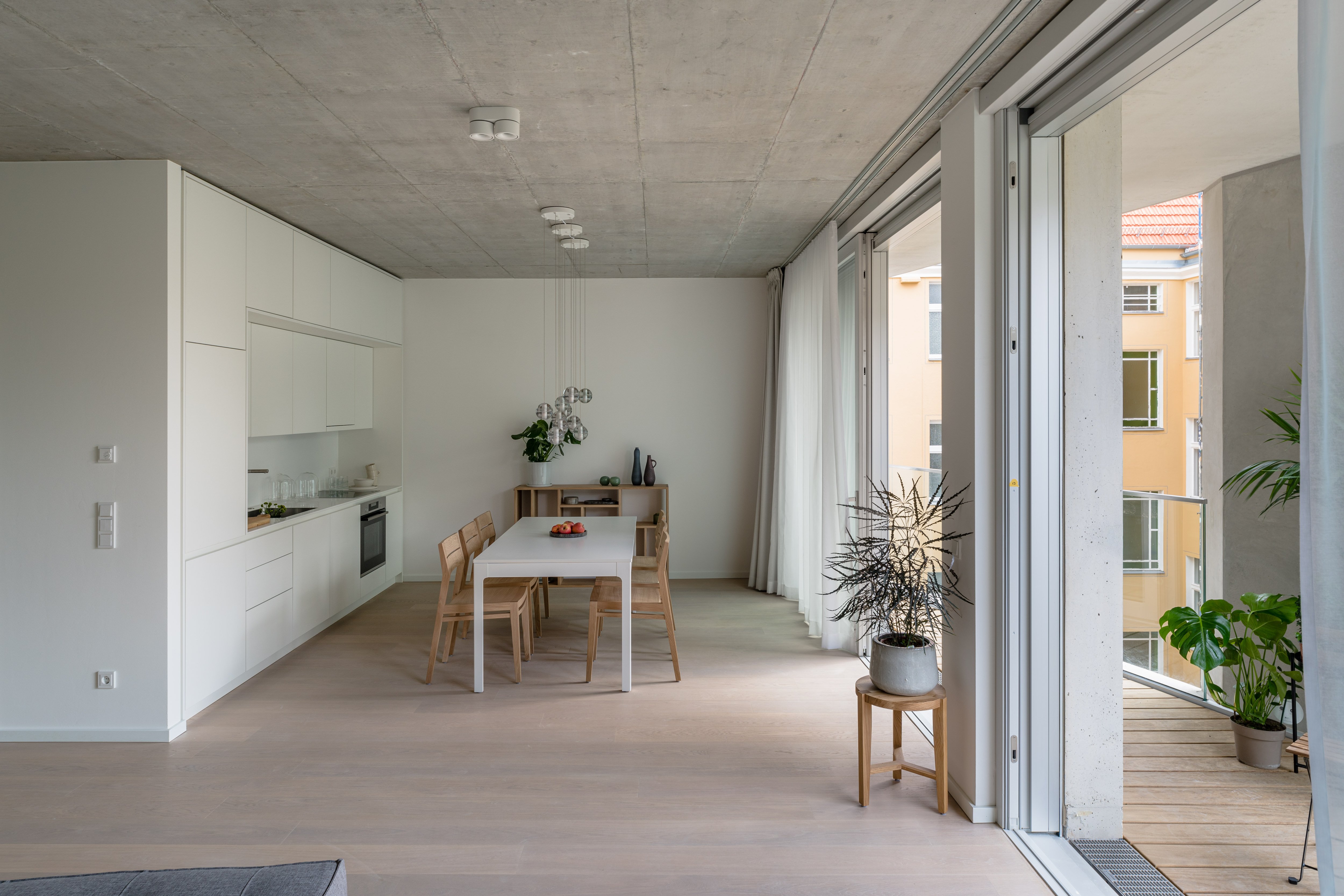Carlotta Apartments 37/47