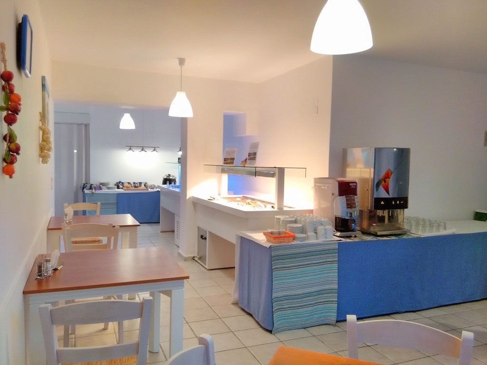 Marilisa Hotel 9/50