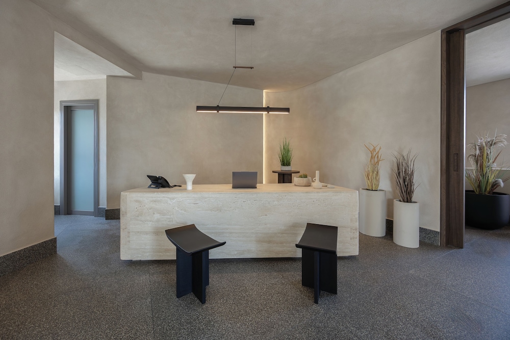 Enarma Suites & Spa 19/65