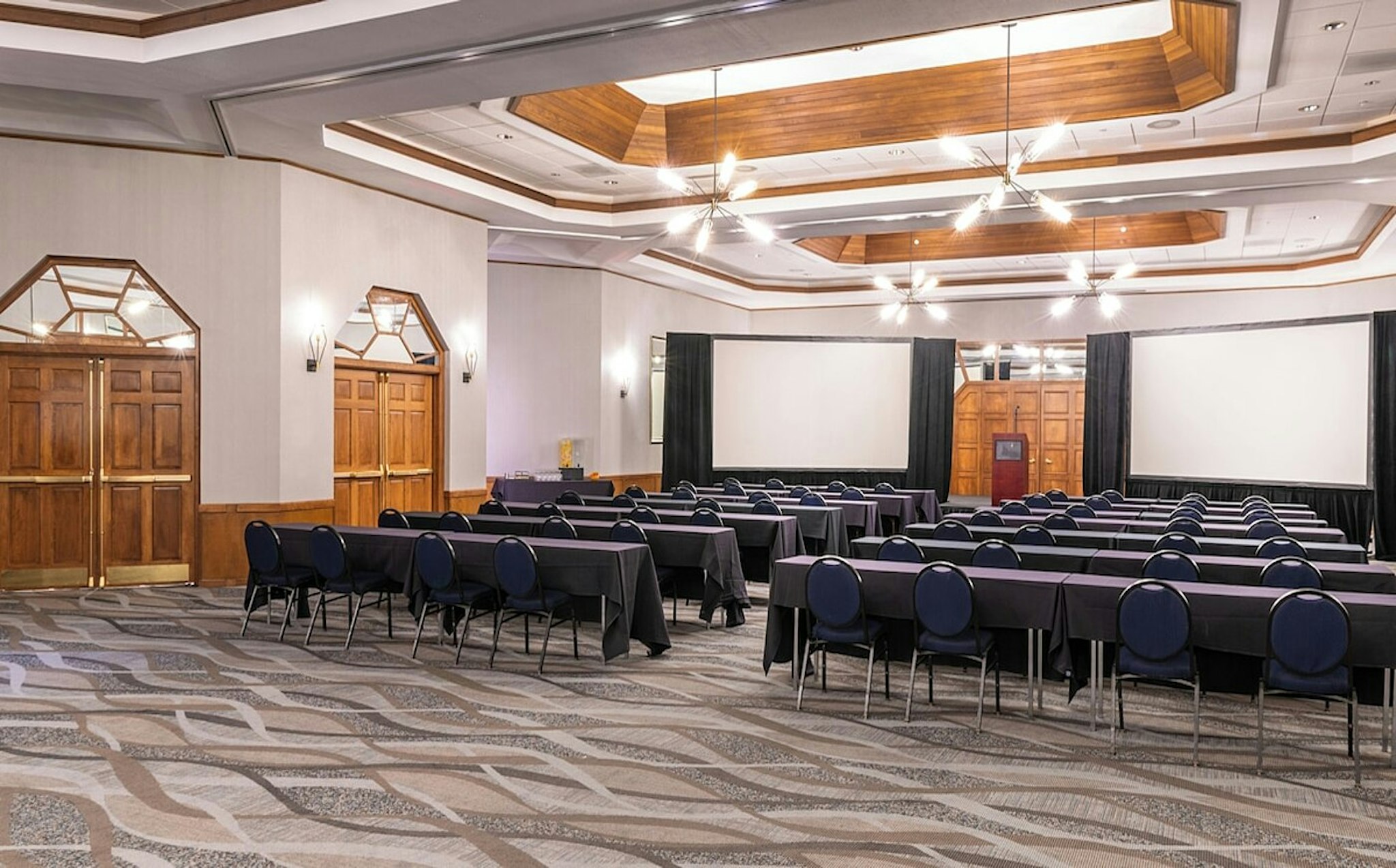 Cherry Valley Hotel 24/31