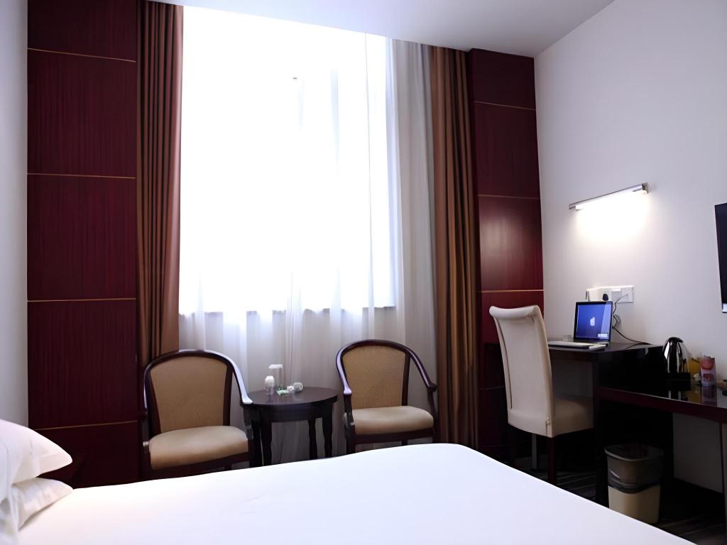 GreenTree Inn Qingdao Jiaozhou Sanlihe Park Express Hotel 28/40
