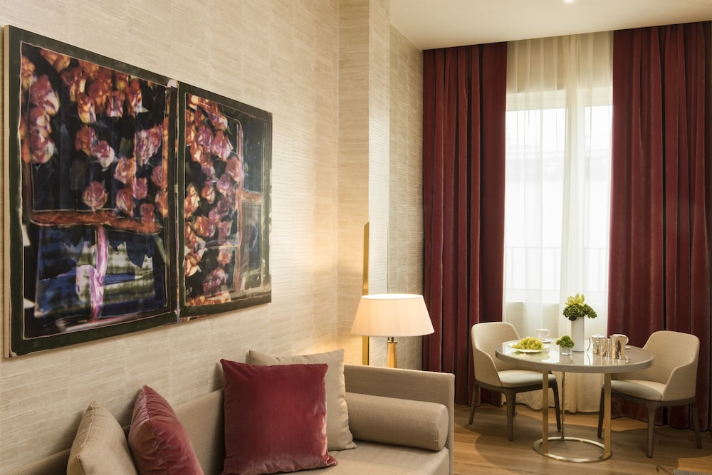 Rosa Grand Milano Starhotels Collezione 57/76