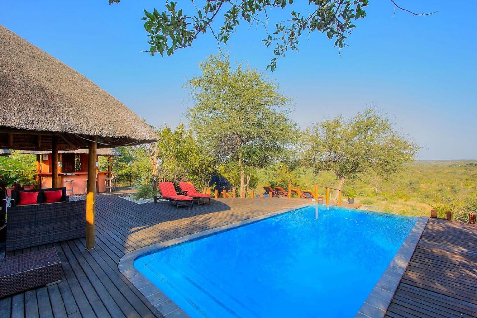Casart Game Lodge 68/72