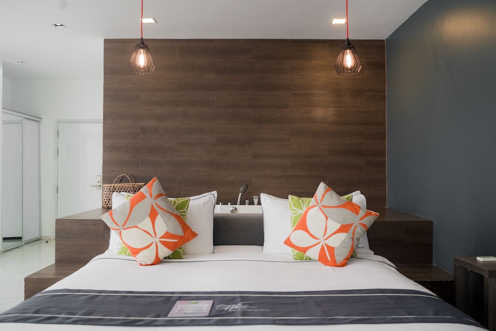 White Boutique Hotel and Residences 12/72