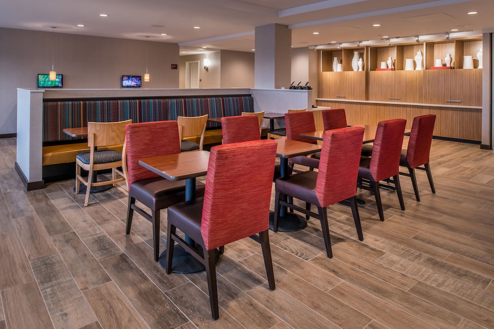 Towneplace Suites By Marriott Merced 42/54
