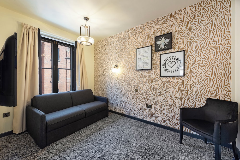 The Abel Heywood Pub & Boutique Hotel 28/43
