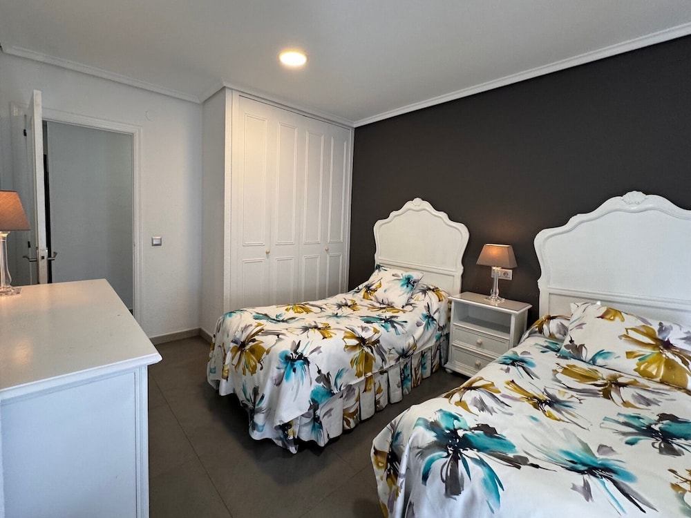 APARTAMENTOS LAS BRISAS 11/49