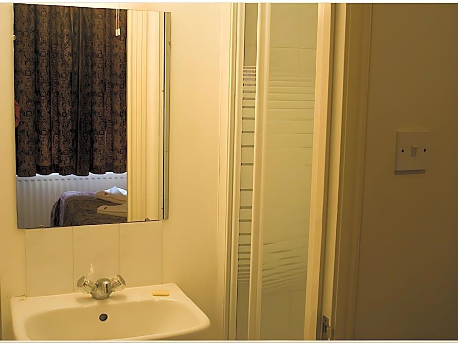 Palace Court Hotel 19/20