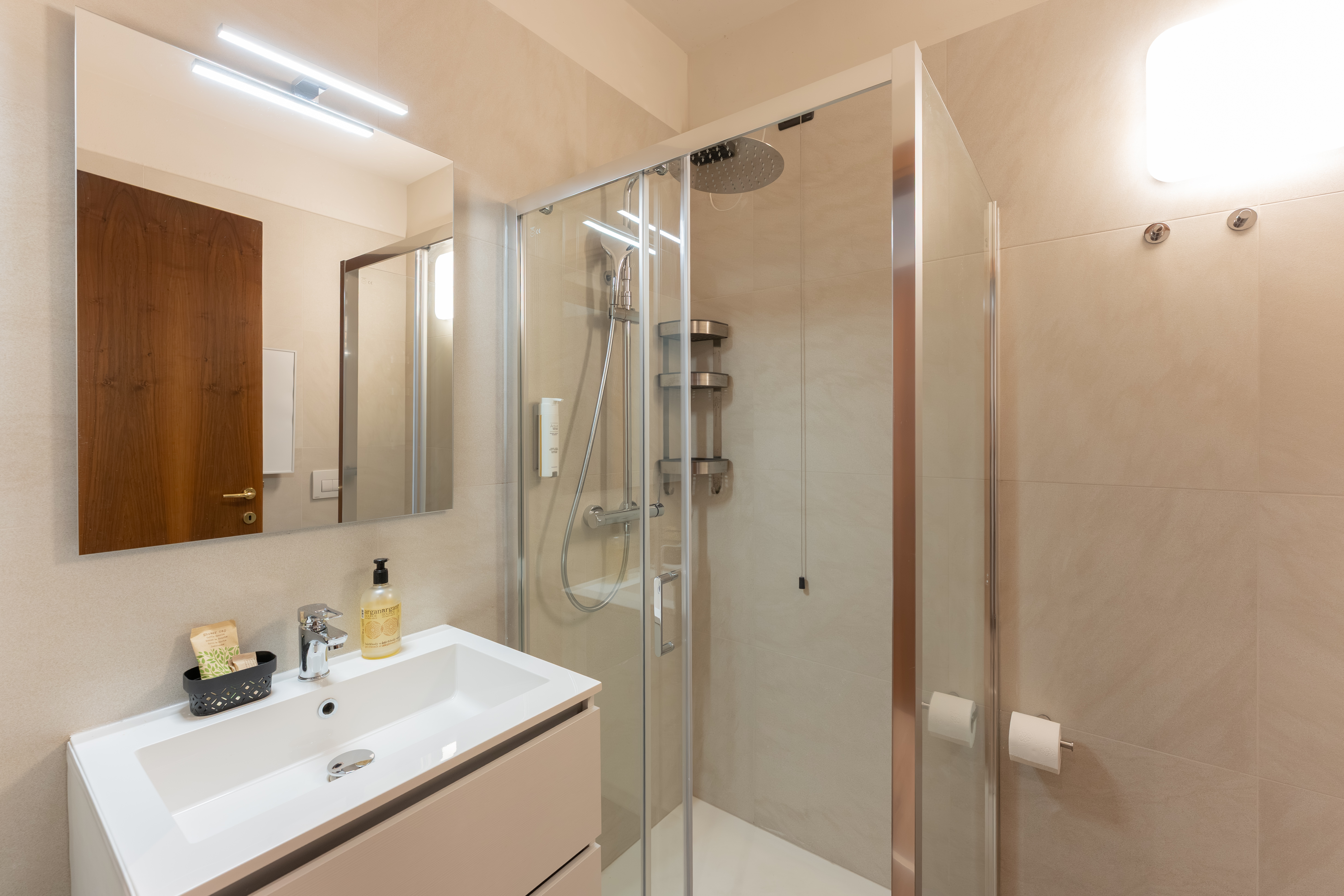 جناح فاخر، Hotel Gardenia 8/10