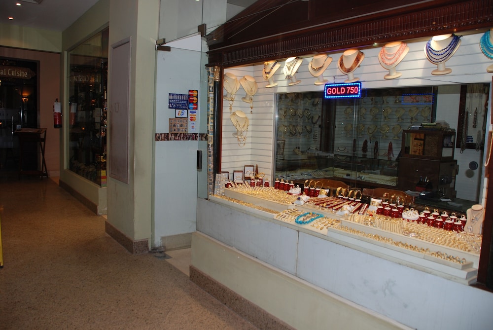 AraCan Grand Pyramids Hotel 11/48