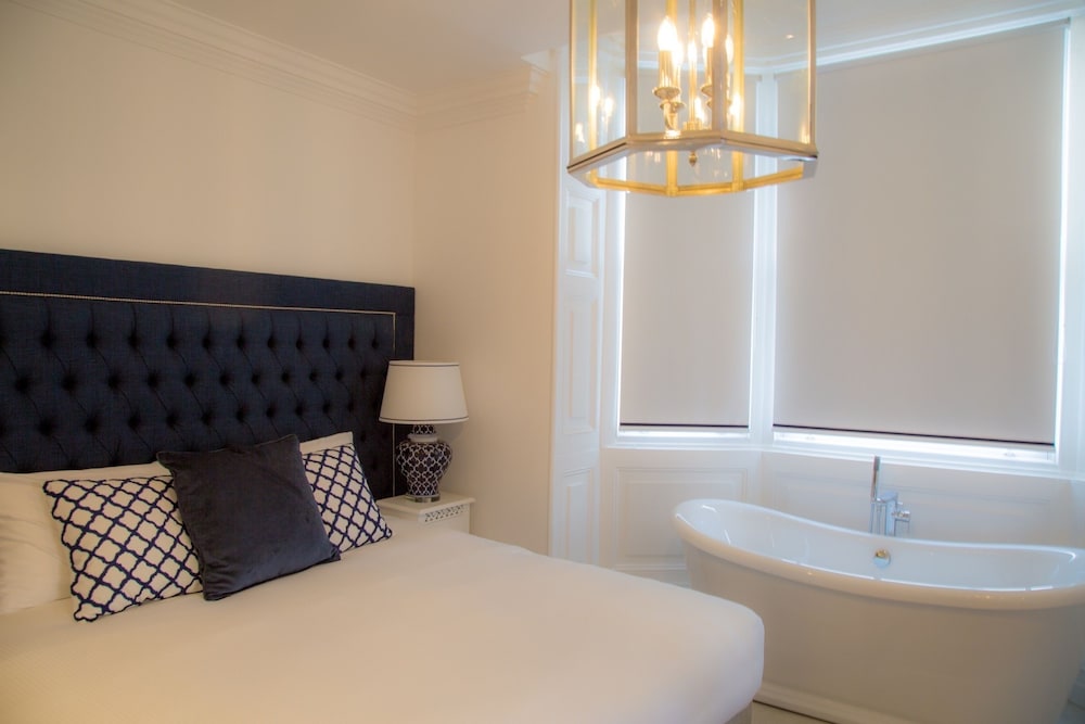 Winckley Square Hotel 17/50