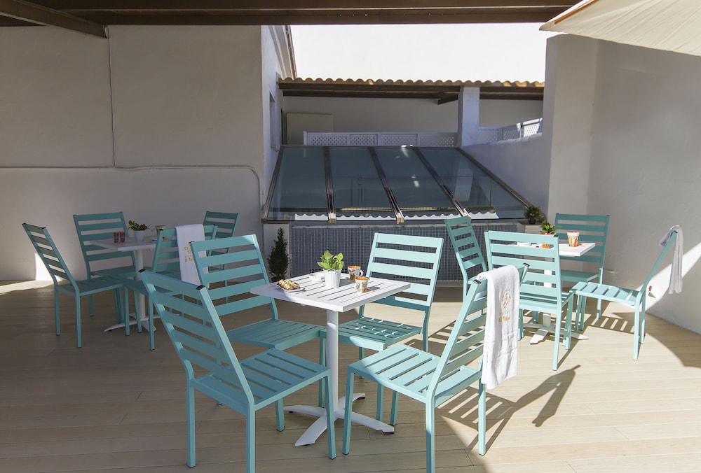 Hotel El Tajo and Spa 51/65